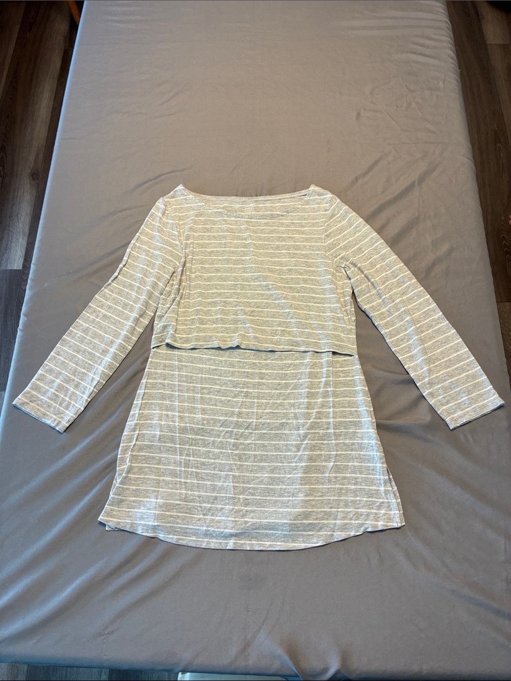 Striped Light Gray Long-Sleeve Nursing-Friendly Tunic Top - Picture 1 of 3